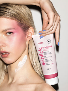 Skinlick Rouge365 Essential Cream bogata krema s ceramidima i pantenolom u bočici i ženom